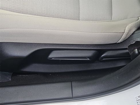 Used 2023 Honda Civic EX image 19