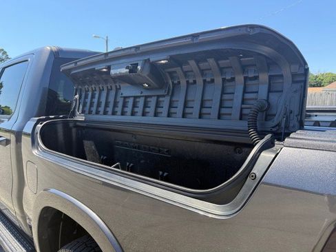 Used 2021 RAM 1500 Laramie AWD/4WD image 15