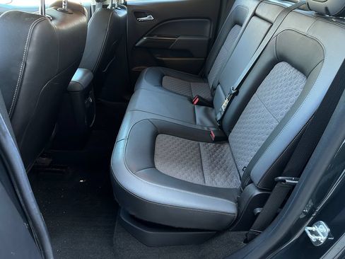 Used 2017 Chevrolet Colorado Z71 AWD/4WD image 20