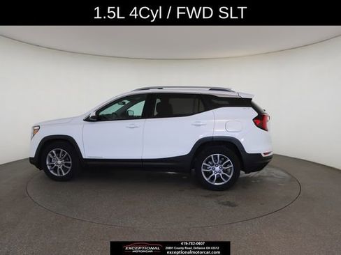 Used 2023 GMC Terrain SLT image 8