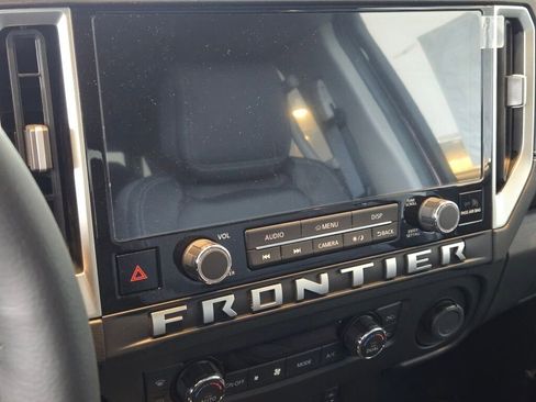 New 2025 Nissan Frontier SV w/ SV Convenience Package image 30