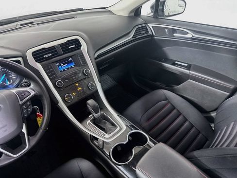 Used 2016 Ford Fusion SE w/ Equipment Group 201A FWD image 20
