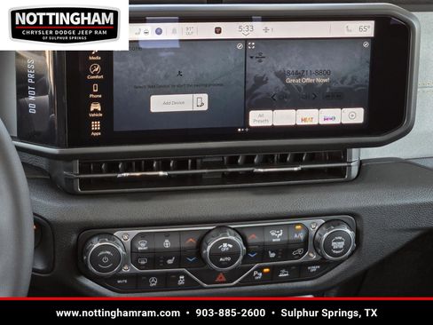 New 2025 Jeep Gladiator Willys image 10