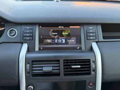 Used 2018 Land Rover Discovery Sport SE image 35