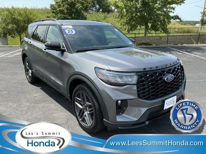 Used 2025 Ford Explorer ST-Line w/ ST-Line Street Pack