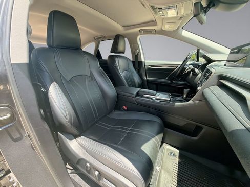 Used 2022 Lexus RX 350L Luxury w/ Accessory Package (Z1) FWD image 16