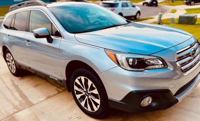 Used 2016 Subaru Outback 2.5i Limited AWD/4WD image 1