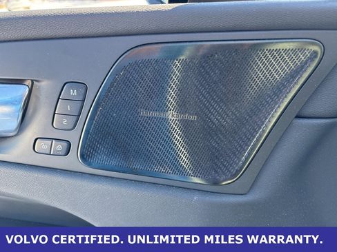 Certified 2023 Volvo XC60 B6 Ultimate w/ Protection Package Premier image 16