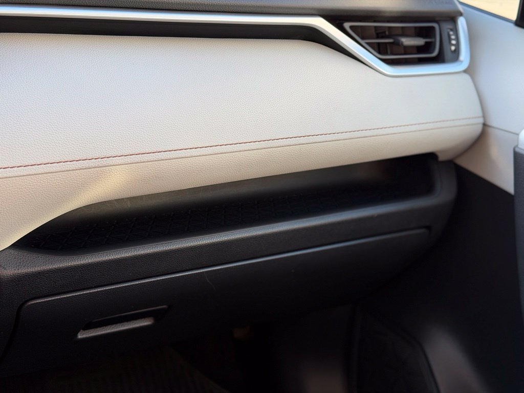 Used 2020 Toyota RAV4 XLE w/ Convenience Package AWD/4WD image 21
