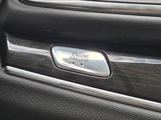 Used 2023 Buick Enclave Essence w/ LPO, Floor Liner Package FWD image 21