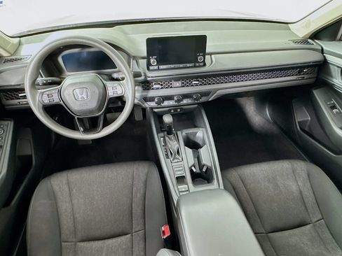 Certified 2023 Honda Accord EX image 19