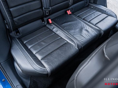 Used 2019 Volkswagen Golf R 4-Door image 34