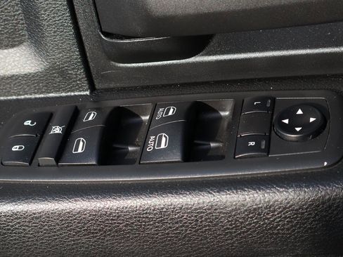 Used 2021 RAM 5500 Tradesman w/ Chrome Appearance Group image 17