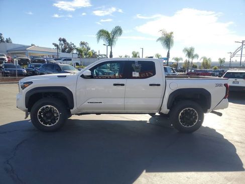 New 2025 Toyota Tacoma TRD Off-Road image 6