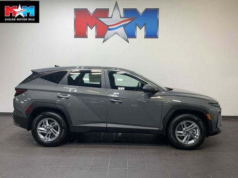 New 2026 Hyundai Tucson SE image 1