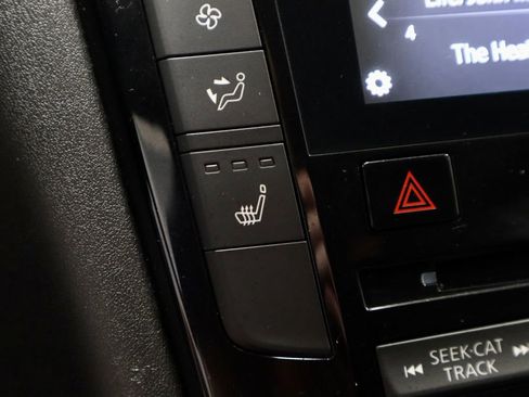 Used 2019 INFINITI QX50 Luxe w/ Cargo Package AWD/4WD image 4