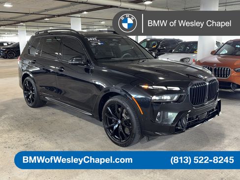 Used 2025 BMW X7 xDrive40i w/ M Sport Package AWD/4WD image 1