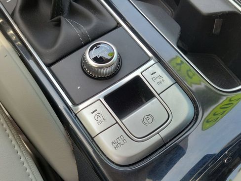 Used 2022 Kia Telluride S FWD image 31