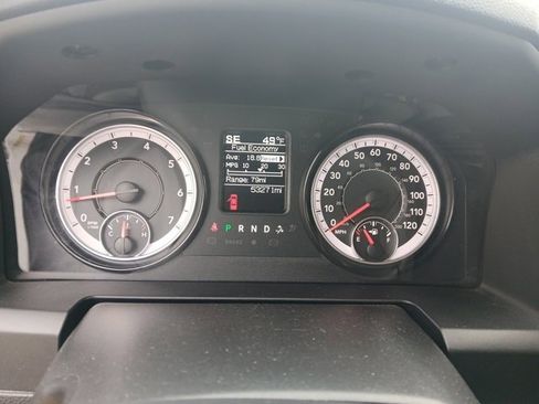 Used 2024 RAM 1500 Classic SLT image 22