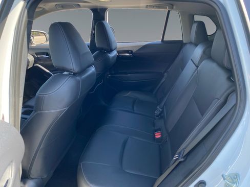 Certified 2024 Toyota Corolla Cross XLE w/ Convenience Package image 13