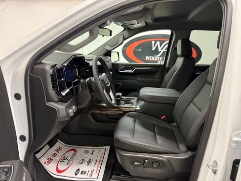 New 2026 GMC Sierra 1500 Elevation w/ Elevation Premium Package AWD/4WD image 9