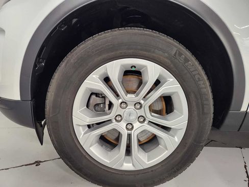 Used 2023 Land Rover Discovery Sport S AWD/4WD image 8