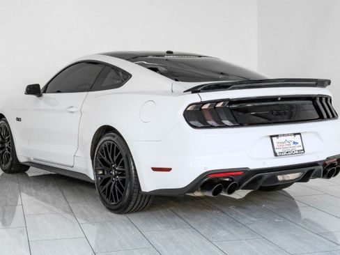 Used 2018 Ford Mustang GT Premium w/ Black Accent Package RWD image 8