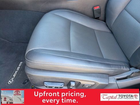 Used 2017 Lexus ES 350 w/ Premium Package FWD image 9