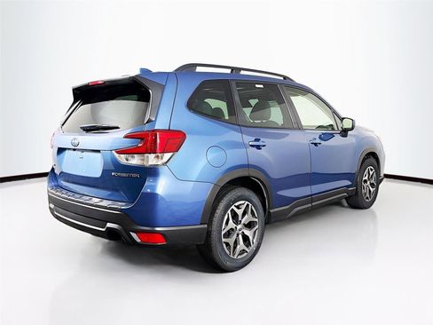 Used 2021 Subaru Forester Premium w/ Popular Package #1 AWD/4WD image 7