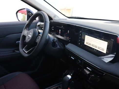 New 2025 Nissan Kicks SR image 20