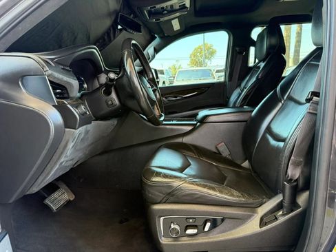 Used 2016 Cadillac Escalade Platinum RWD image 44