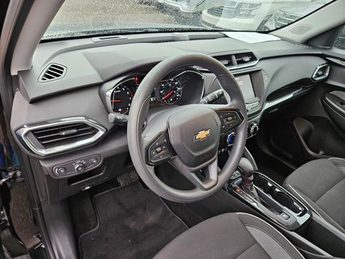 Used 2023 Chevrolet TrailBlazer LT AWD/4WD image 14