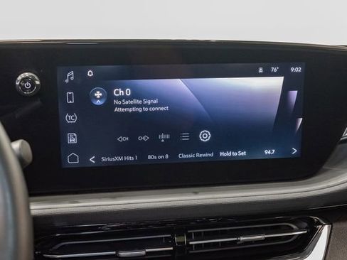 Used 2025 Buick Envista Avenir FWD image 17