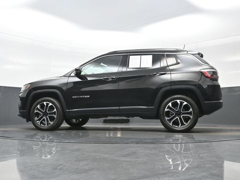 Used 2022 Jeep Compass Limited AWD/4WD image 28