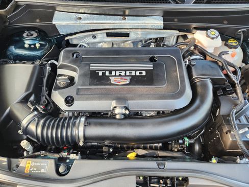 Used 2025 Cadillac XT4 Sport FWD image 29