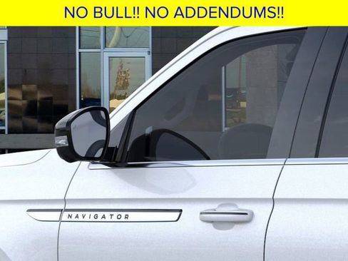 New 2026 Lincoln Navigator Reserve image 21