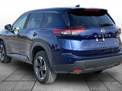 Used 2025 Nissan Rogue SV image 10