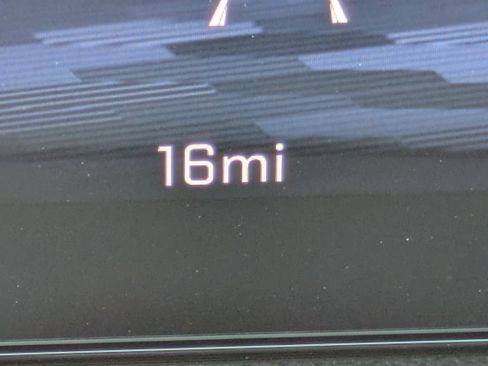 New 2026 Chevrolet Traverse LT image 24