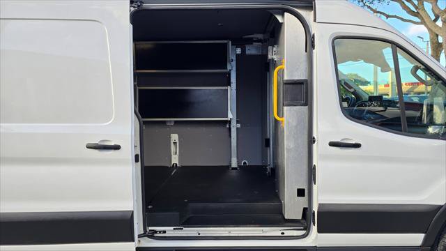 Used 2023 Ford E-Transit Medium Roof RWD image 16