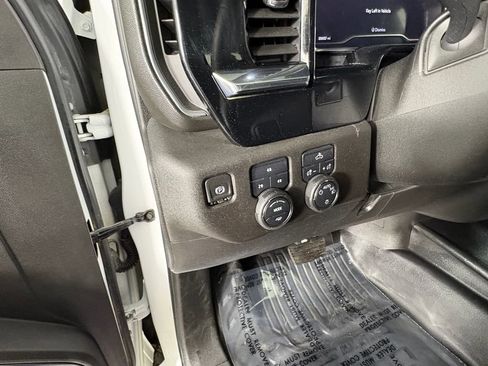 Used 2024 Chevrolet Silverado 3500 LT AWD/4WD image 13