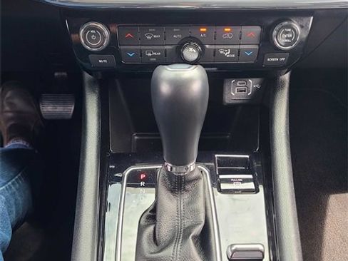 Used 2022 Jeep Compass Limited image 27