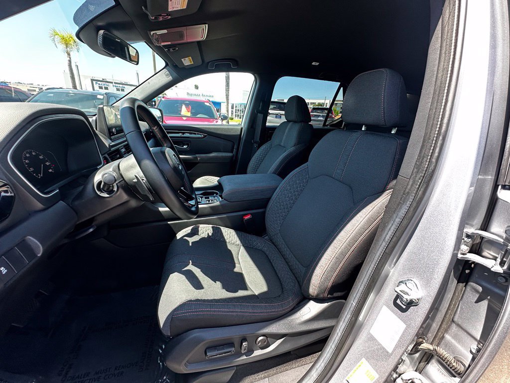 Certified 2024 Honda Pilot Sport image 23