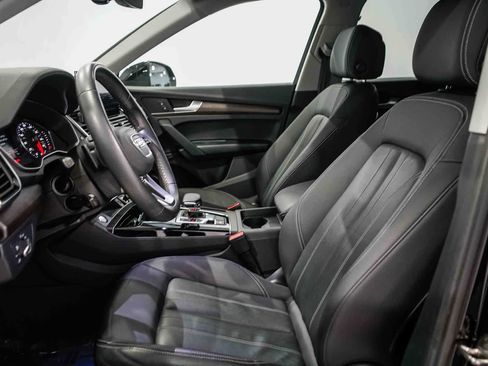 Used 2023 Audi Q5 2.0T Premium w/ Convenience Package image 17