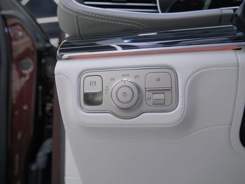 Used 2022 Mercedes-Benz Maybach GLS 600 4MATIC image 79