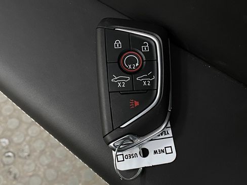 Used 2023 Chevrolet Corvette Stingray Premium Cpe w/ Z51 Performance Package image 29