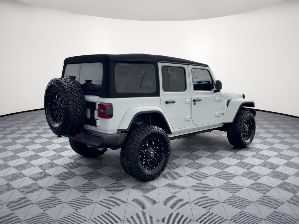 Used 2024 Jeep Wrangler Unlimited Sahara AWD/4WD image 9