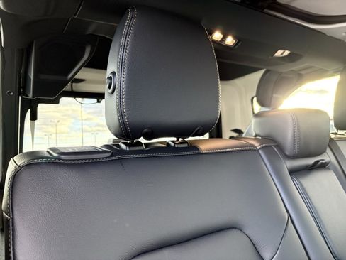 New 2025 Ford Bronco Badlands w/ Sasquatch Package image 30