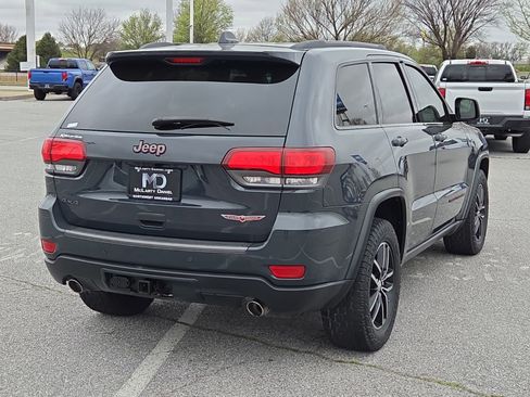 Used 2017 Jeep Grand Cherokee Trailhawk image 5