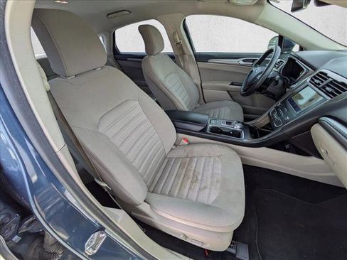 Used 2019 Ford Fusion SE image 23