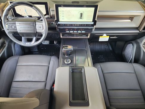 Used 2025 GMC Hummer EV 3X w/ LPO, Sport Package AWD/4WD image 26